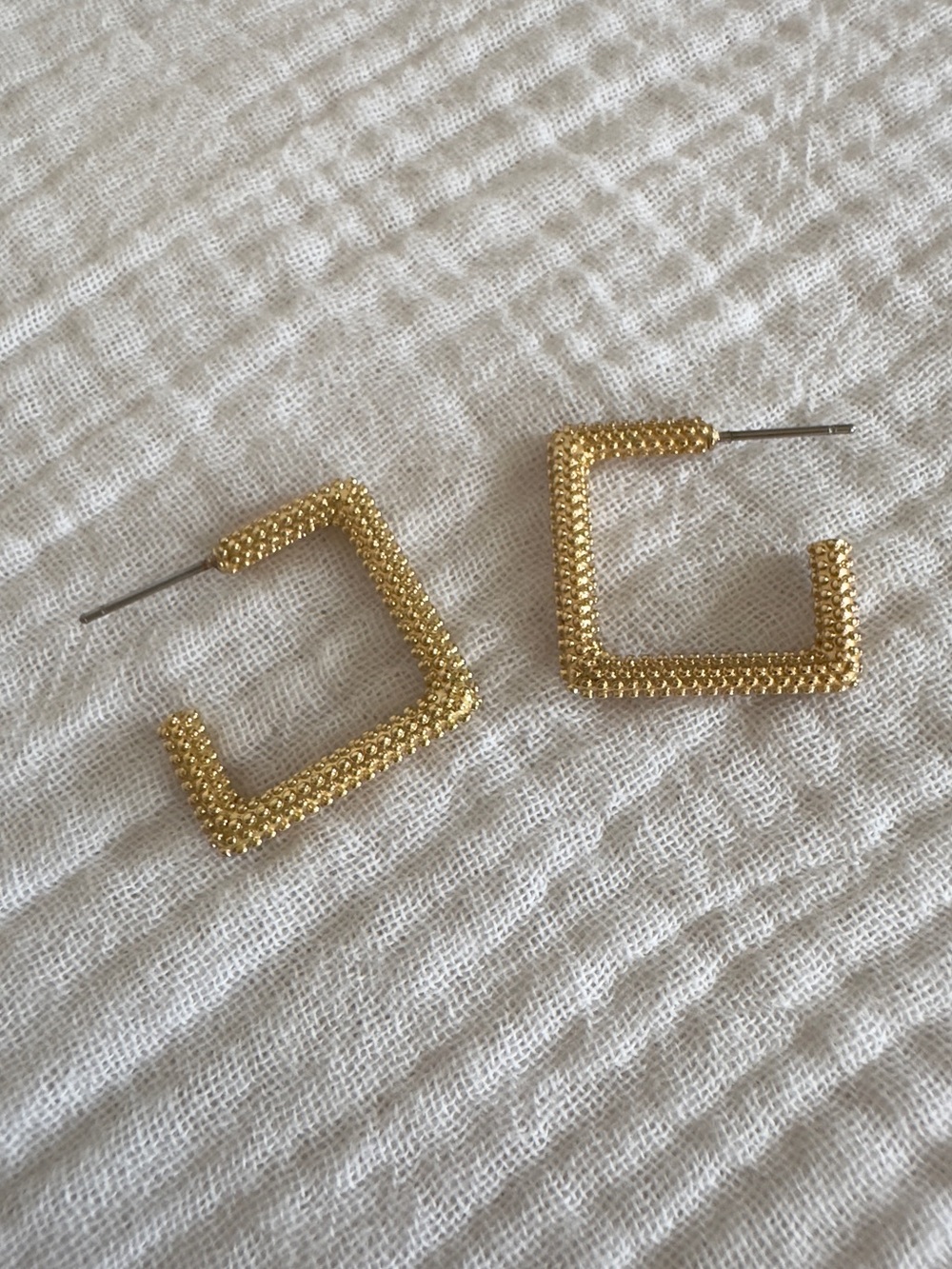 Textured Square Hoops - Picture 7 of 8